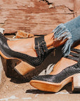 Luna Vintage Pumps